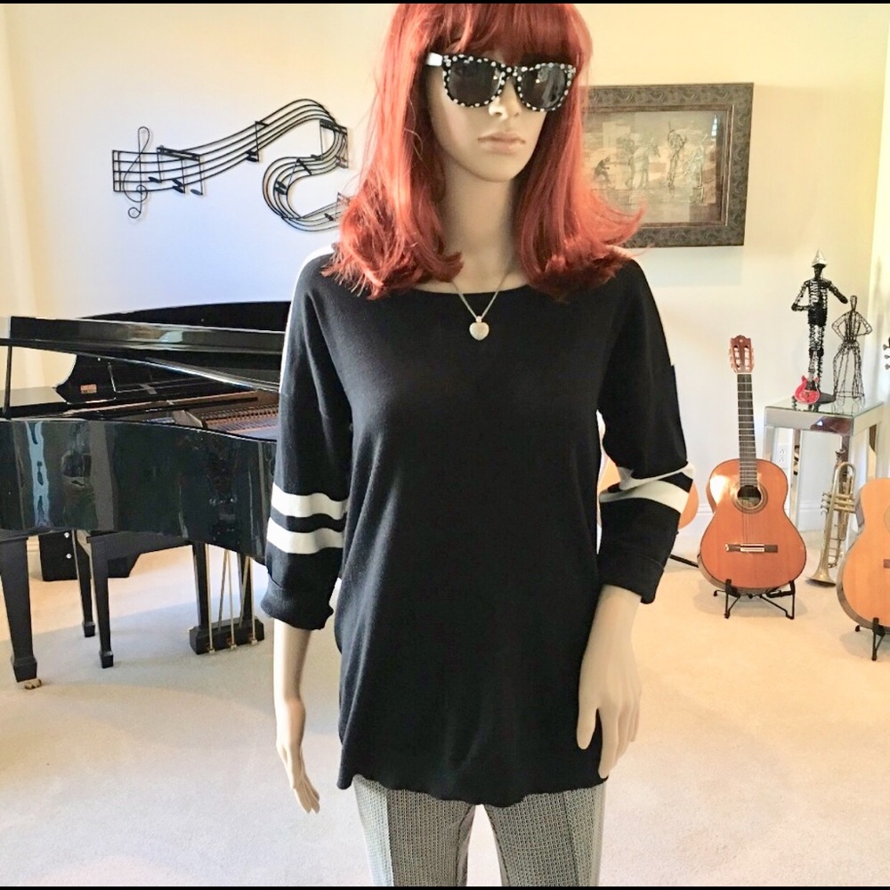 Black & White Striped 3/4 Sleeve Crewneck Sweater